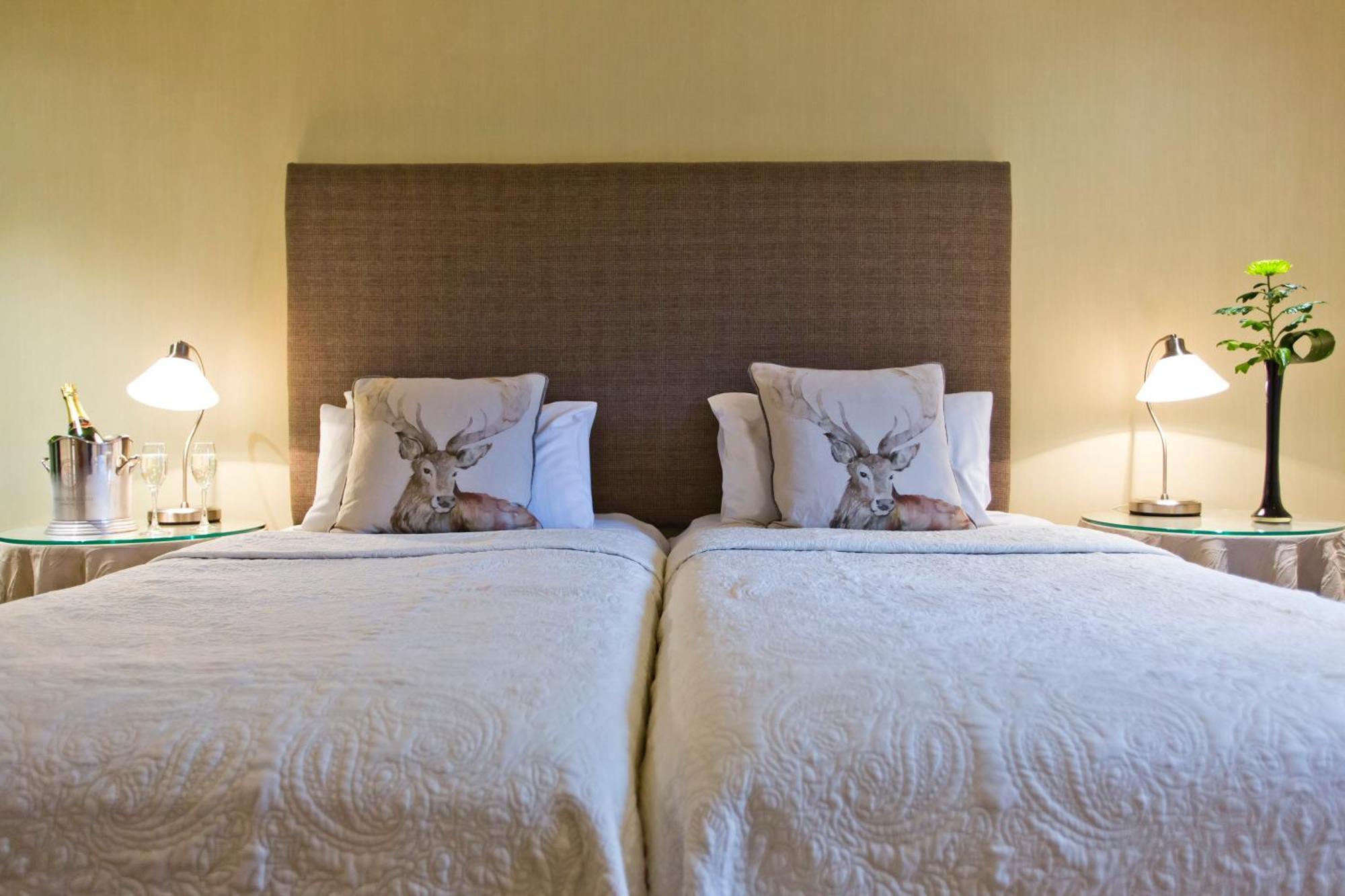 Gibbon Bridge Hotel كليثروي المظهر الخارجي الصورة